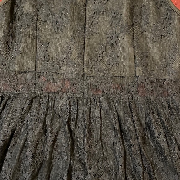 Francesca’s Black Lace Dress with Cutouts at Shoulders/Waist/Hem Large - Picture 5 of 11